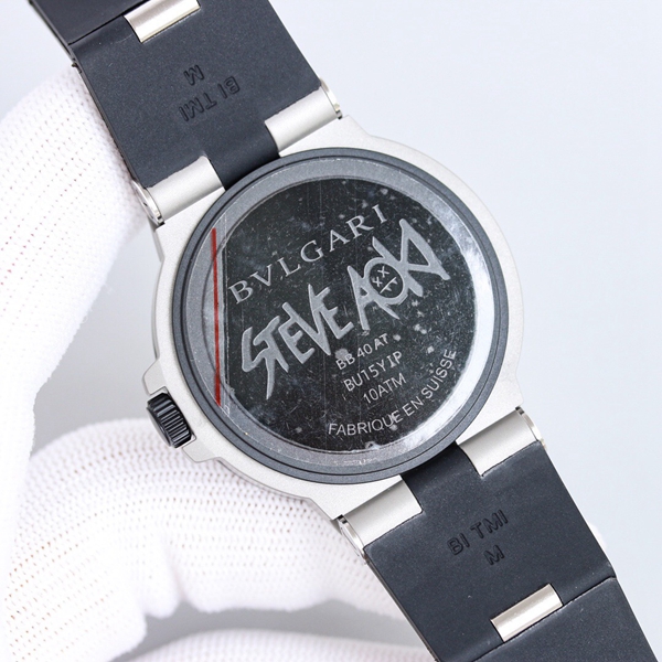 ブルガリ時計側面デザイン